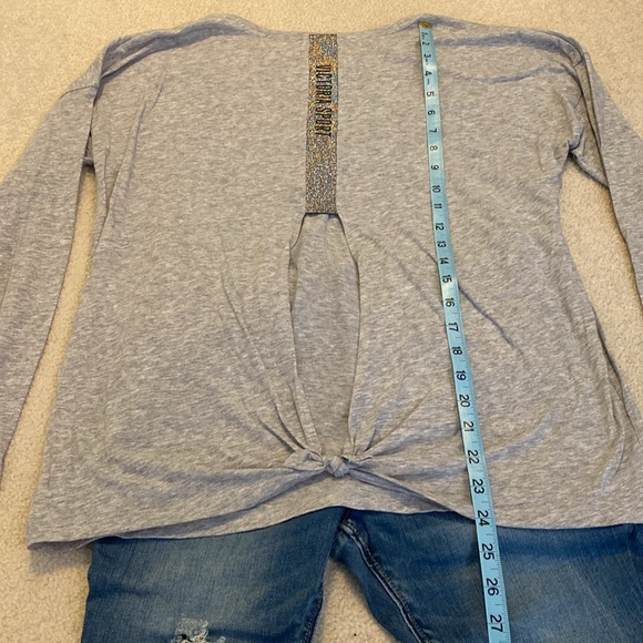 NWOT Open back long sleeve tee - Picture 8 of 9